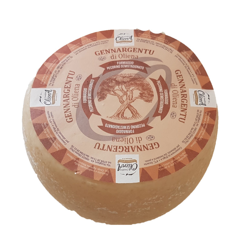 Formaggio pecorino semicotto e semistagionato Gennargentu - Caseificio di Oliena Formaggio pecorino semicotto e semistagionato Gennargentu - Caseificio di Oliena