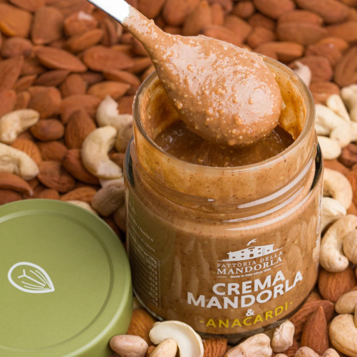 CREMA BIO DI MANDORLA E ANACARDI - La Fattoria della Mandorla